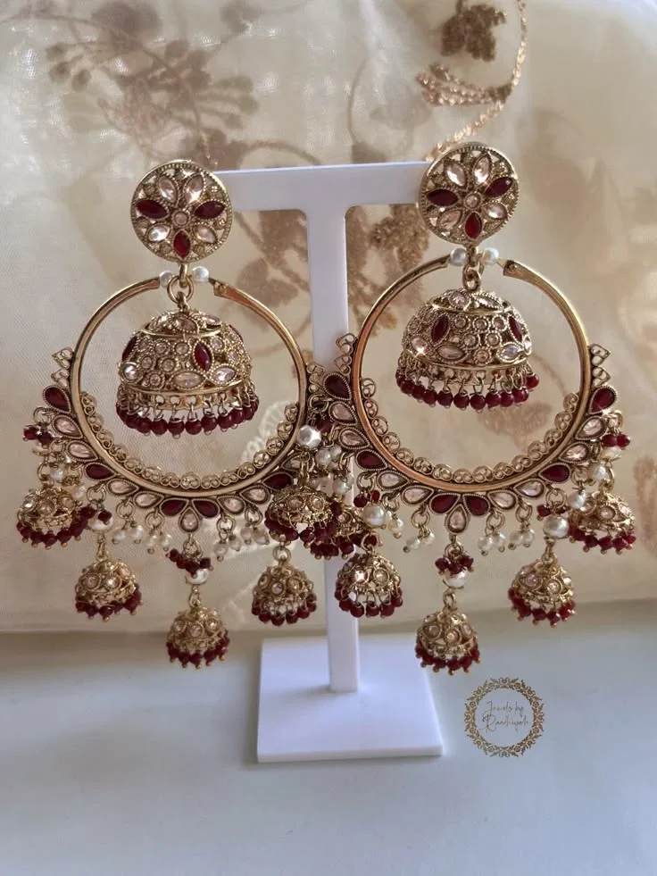 Tara Scalloped Pearl Bridal Set variant 3